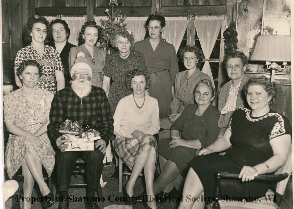 Santa & The Shawano Lake Homemakers
