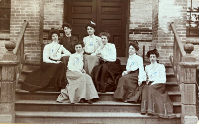 1904 – Teachers Sitting On The Steps Of Lincoln School